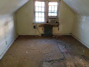 130-31 218th Street, Laurelton NY 11413