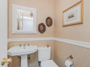 105 Douglas Road, Chappaqua NY 10514