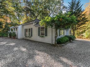 105 Douglas Road, Chappaqua NY 10514