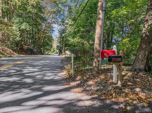 105 Douglas Road, Chappaqua NY 10514