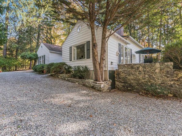 105 Douglas Road, Chappaqua NY 10514