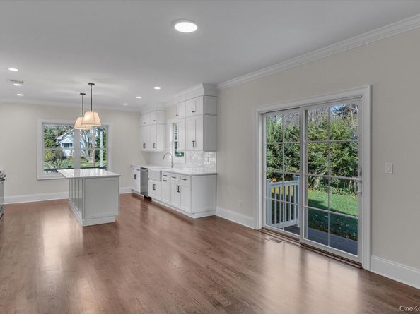 44 N Woodhull Road, Huntington NY 11743