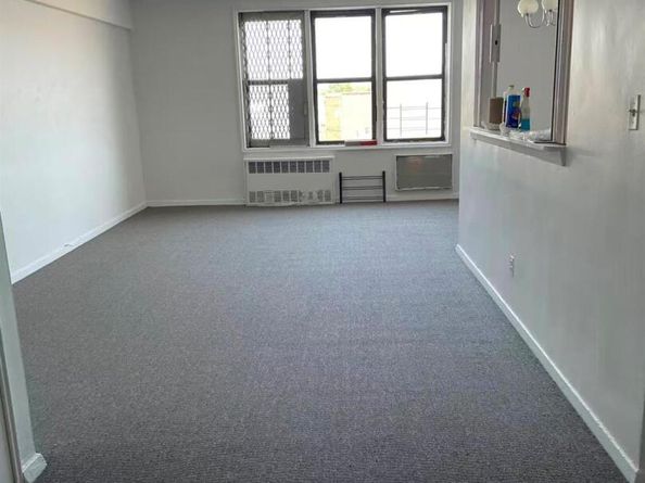 14943 35th Avenue 3I, Flushing NY 11354