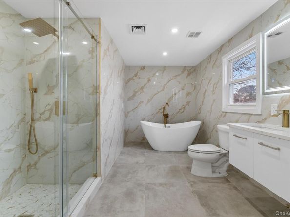 19 Hicks Avenue, Syosset NY 11791