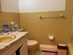 41-38 74, Elmhurst NY 11373