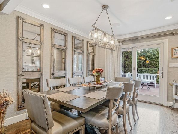 3 Walnut Place, North Massapequa NY 11758