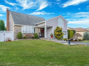 3 Walnut Place, North Massapequa NY 11758