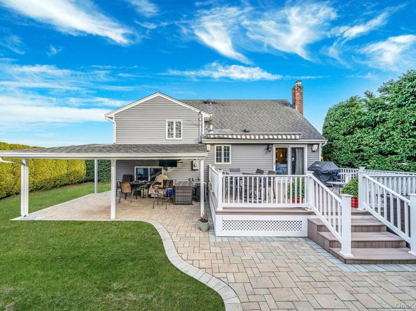 3 Walnut Place, North Massapequa NY 11758