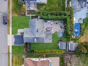 3 Walnut Place, North Massapequa NY 11758