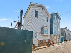 13B Edgewater Park 13B, Bronx NY 10465