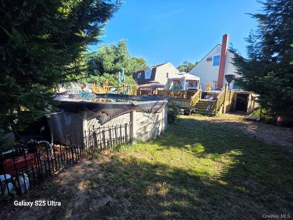 119 Rugby Drive E, Shirley NY 11967