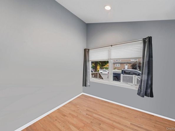 794 Pecan Street, Lindenhurst NY 11757