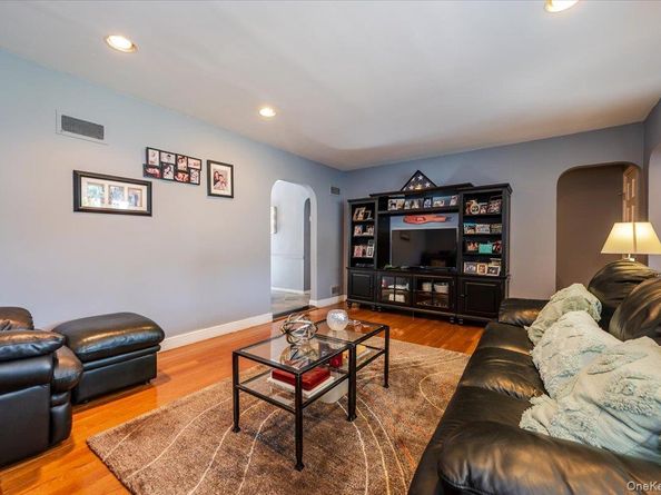 3354 Knight Street, Oceanside NY 11572