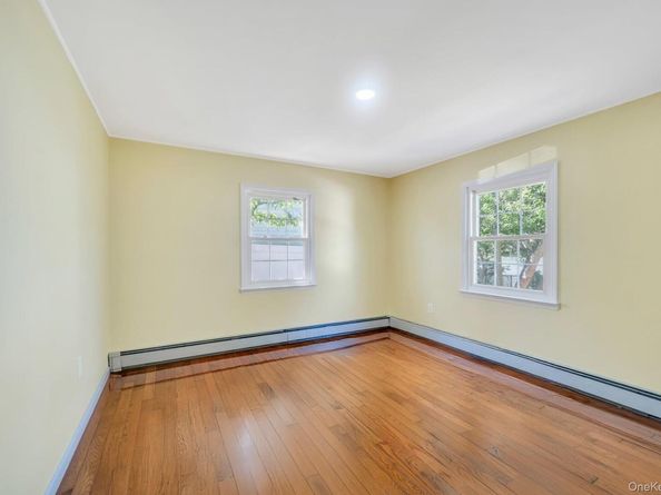 81 Division Avenue, Levittown NY 11756