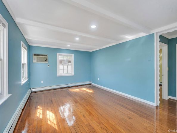 81 Division Avenue, Levittown NY 11756