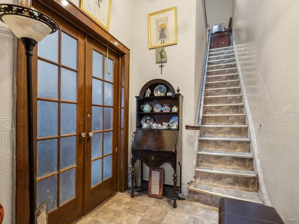 15 Bleecker Street, Brooklyn NY 11221
