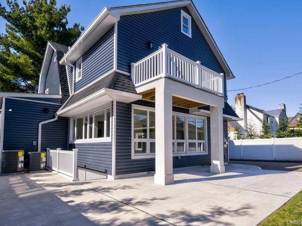 60 Long Drive, Hempstead NY 11550