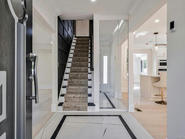 60 Long Drive, Hempstead NY 11550