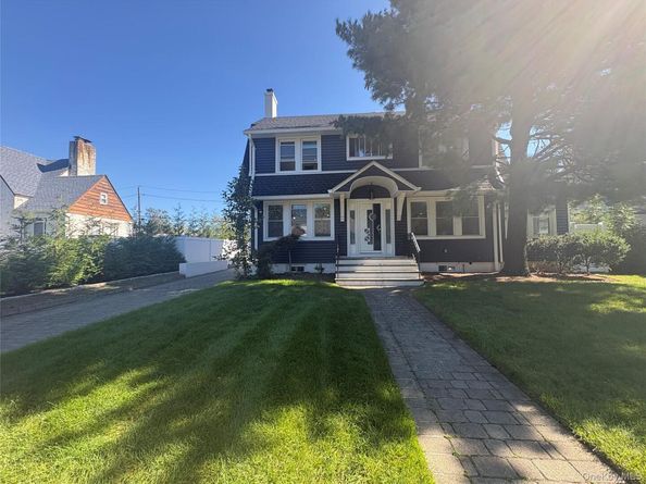 60 Long Drive, Hempstead NY 11550