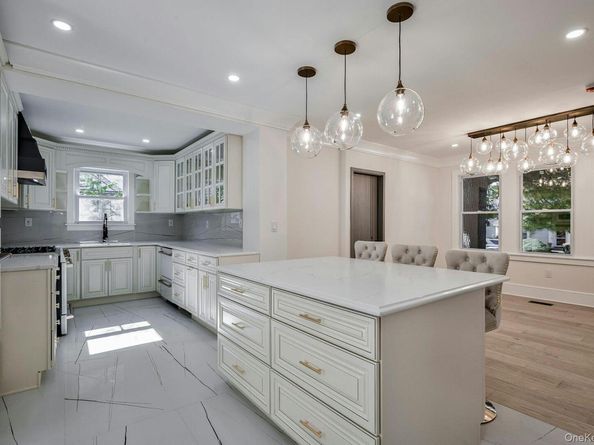 60 Long Drive, Hempstead NY 11550