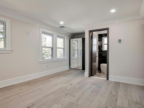 60 Long Drive, Hempstead NY 11550