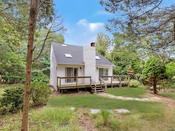 18 Norfolk Drive