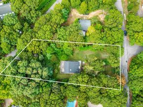 18 Norfolk Drive, Springs NY 11937