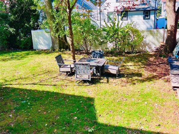 114 Camdike St, Valley Stream NY 11580