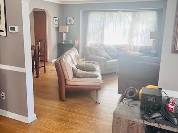 114 Camdike St, Valley Stream NY 11580