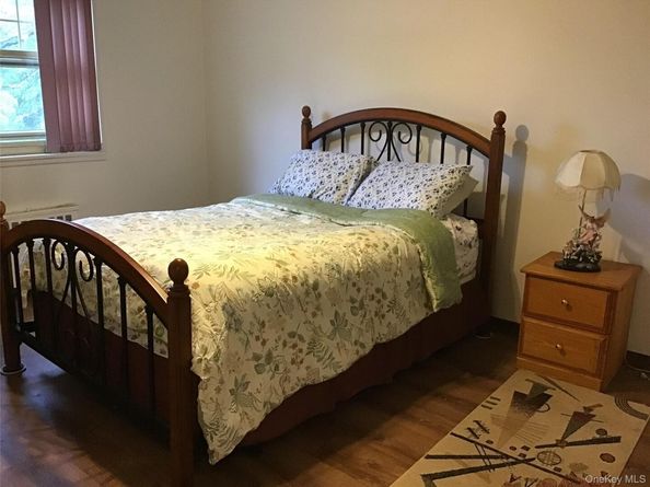 58-28 251 Street 2, Little Neck NY 11362