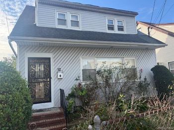 32 Dawes Avenue