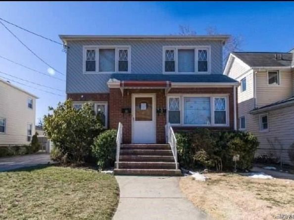 46 E Mineola Avenue, Valley Stream NY 11580