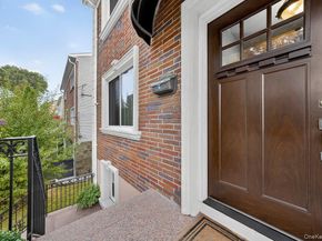 20 Ashford Place, Yonkers NY 10701