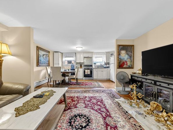 20 Ashford Place, Yonkers NY 10701