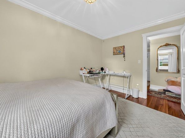 20 Ashford Place, Yonkers NY 10701