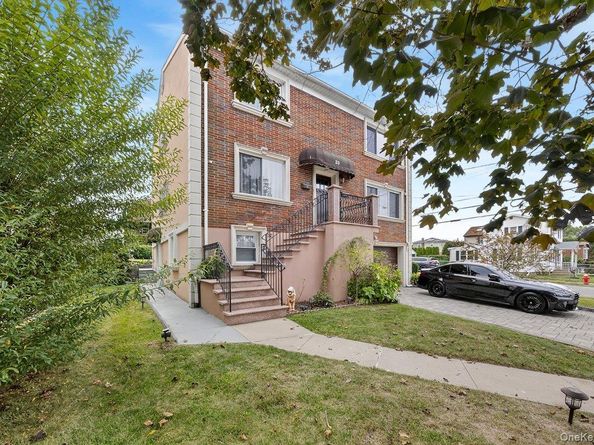20 Ashford Place, Yonkers NY 10701