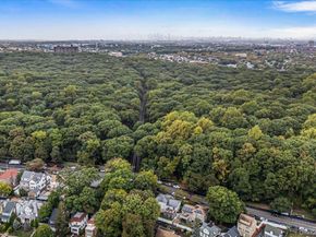 84-25 115th Street, Kew Gardens NY 11418