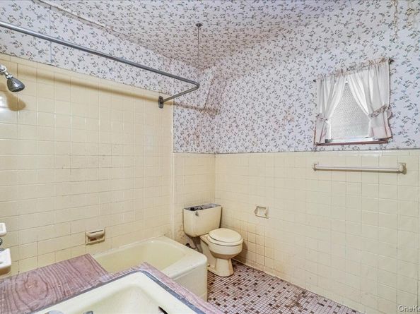 84-25 115th Street, Kew Gardens NY 11418