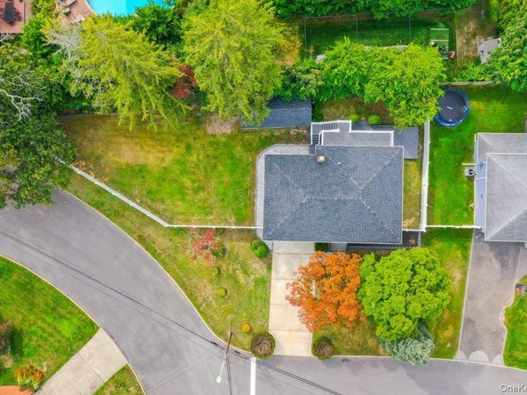 22 Brian Drive, East Islip NY 11730