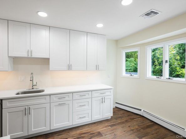 22 Brian Drive, East Islip NY 11730