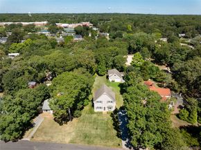 20 Hampton Road, Hampton Bays NY 11946
