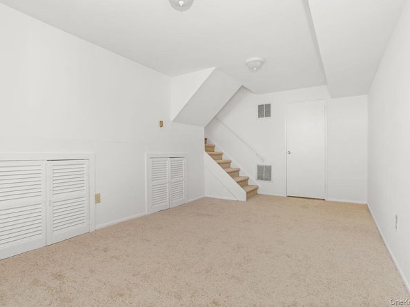 270 Pembrook Drive, Yonkers NY 10710