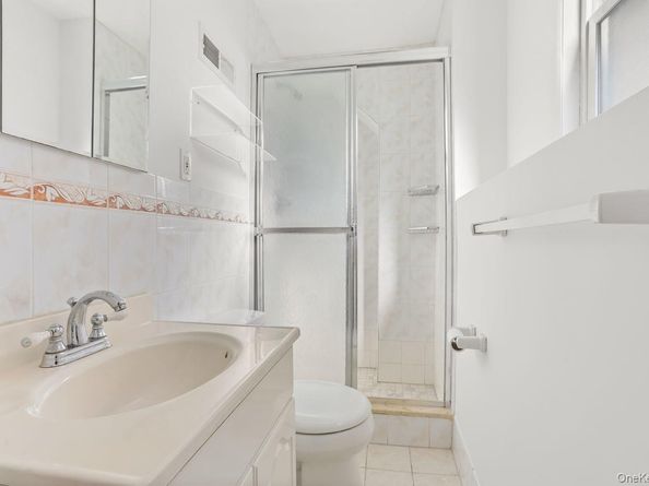 270 Pembrook Drive, Yonkers NY 10710