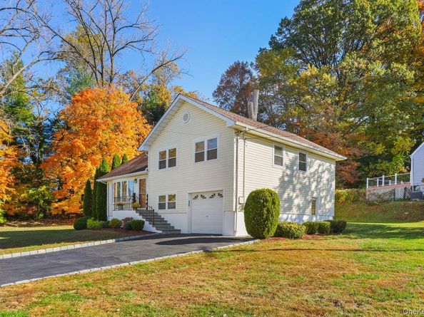 270 Pembrook Drive, Yonkers NY 10710