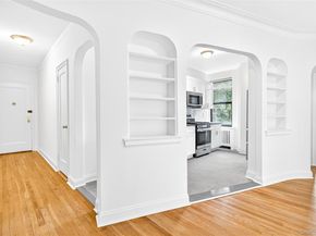 190 E Mosholu Parkway S 4C, Bronx NY 10458