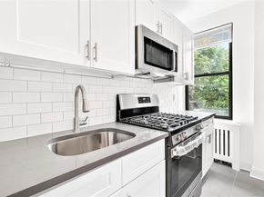 190 E Mosholu Parkway S 4C, Bronx NY 10458