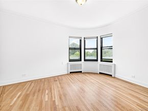 190 E Mosholu Parkway S 4C, Bronx NY 10458