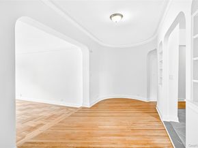 190 E Mosholu Parkway S 4C, Bronx NY 10458