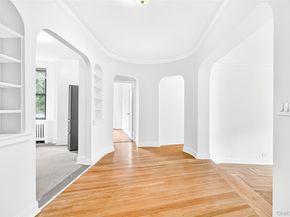 190 E Mosholu Parkway S 4C, Bronx NY 10458