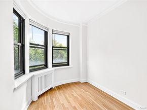 190 E Mosholu Parkway S 4C, Bronx NY 10458
